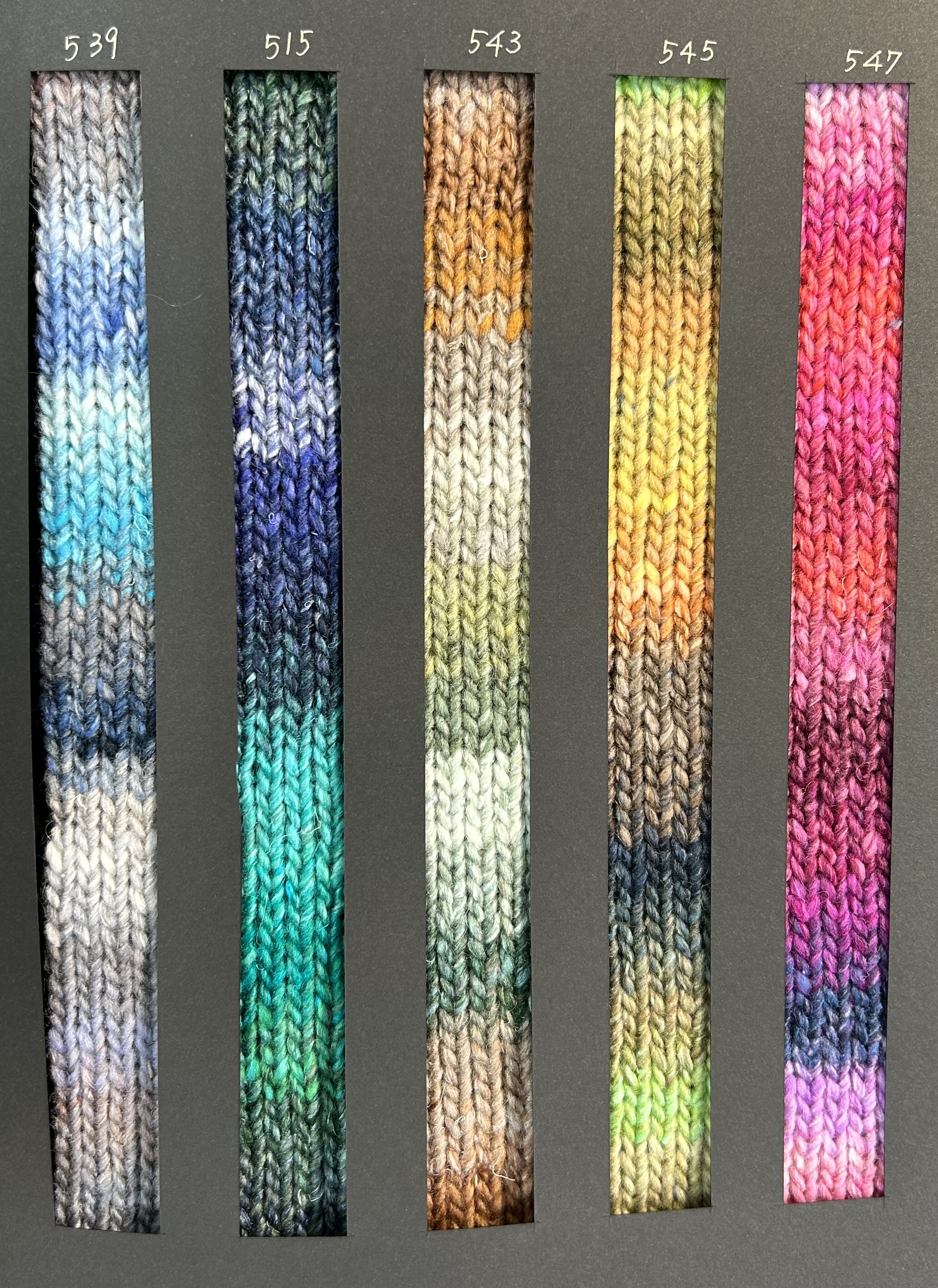 楽天市場】野呂英作 雁皮スラブ＜絣＞｜毛糸 NORO あみもの